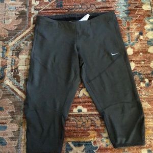 NIKE dri-fit running capri